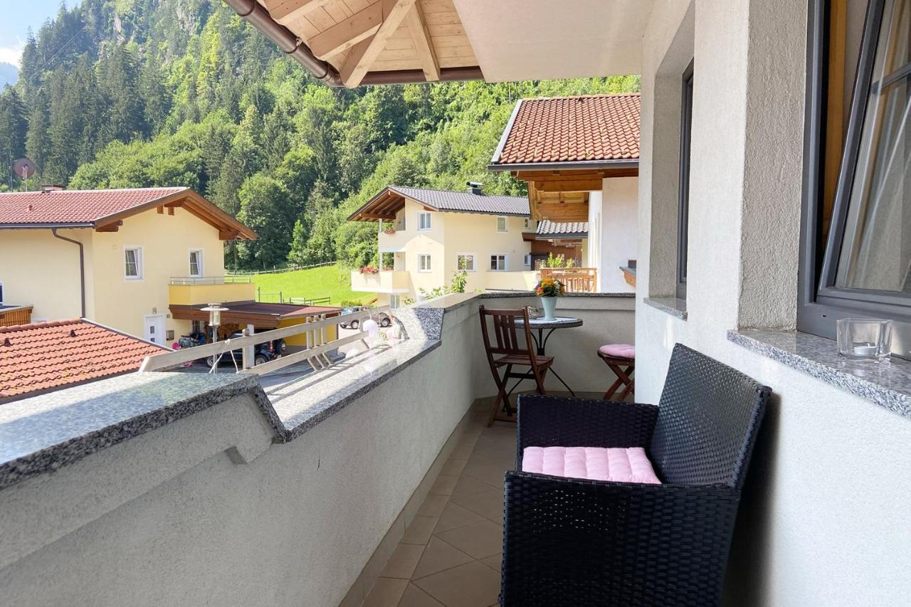Apart Haus Bella Майрхофен Экстерьер фото